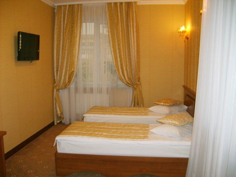 Hotel Complex Gayki Zhytomyr Ngoại thất bức ảnh